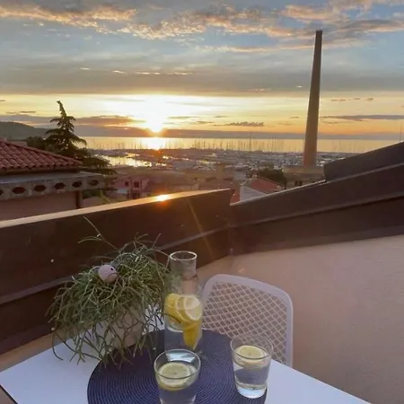 Sea View Laguna 11 Apartment